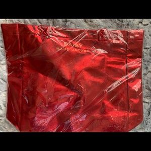 Marc Jacobs Daisy red tote